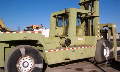Clark CY800D Pneumatic Tire Forklift