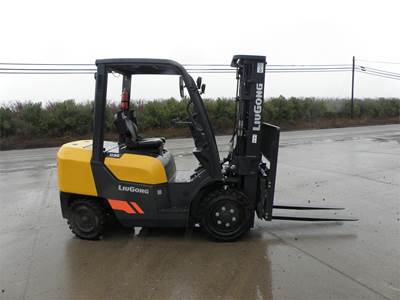 LiuGong CLG2030H Pneumatic Tire Forklift