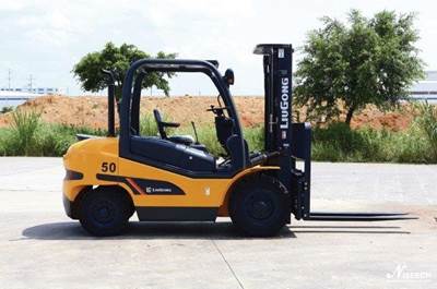 LiuGong CLG2050H/L Pneumatic Tire Forklift