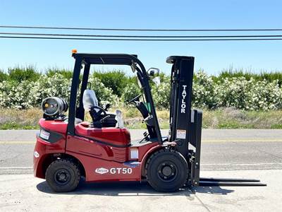 Taylor GT50 Pneumatic Tire Forklift