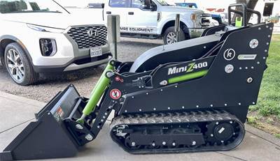 KOVACO MINI Z400 Skid Steer