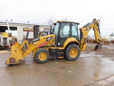 Caterpillar 420F2 Backhoe
