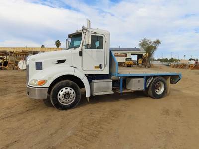 Peterbilt 384 Flatbed Truck