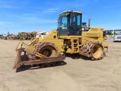 Caterpillar 815F2 Soil Compactor