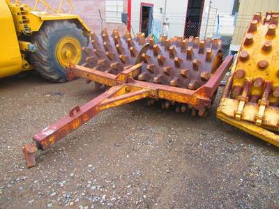 LeTourneau 4x4 Walk / Tow Behind Compactor