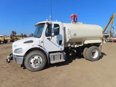 Freightliner M2 106 Water Truck