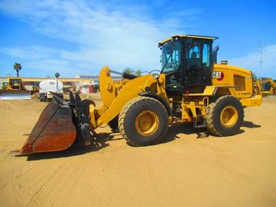 Caterpillar 926M Wheel Loader