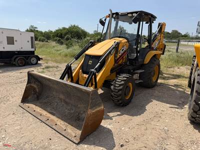 2022 JCB 3CXR14L4CE Backhoe