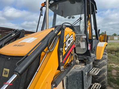 2022 JCB 3CXR14L4CE Backhoe