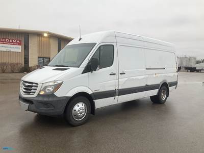 2015 Freightliner 3500 Cargo Van