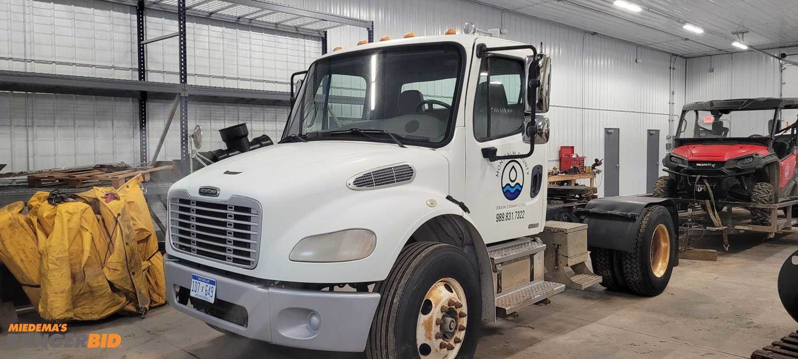 2004 Freightliner M2 Day Cab Truck For Sale Stanton, MI 305558895