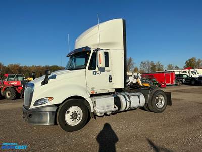 2015 International ProStar+ (Plus) Day Cab Truck