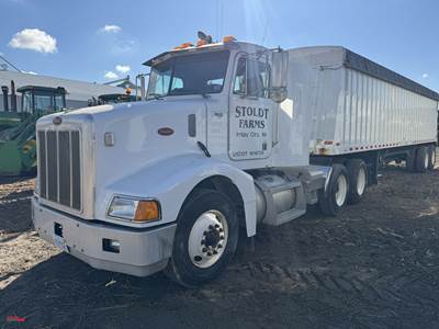 2002 Peterbilt 389 Day Cab Truck