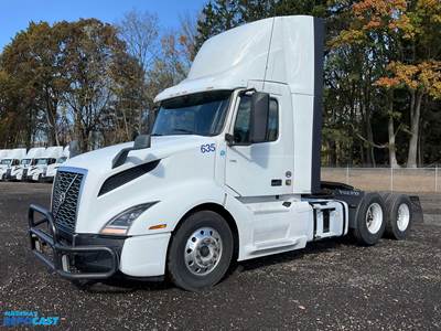2021 Volvo VNL Day Cab Truck