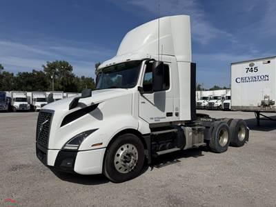 2020 Volvo VNL Day Cab Truck