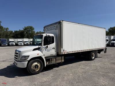 2020 Hino 268A 24' Box Truck
