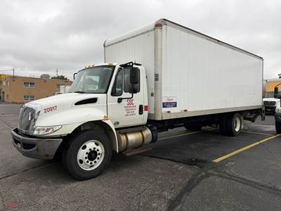 2017 International 4300 SBA Box Truck