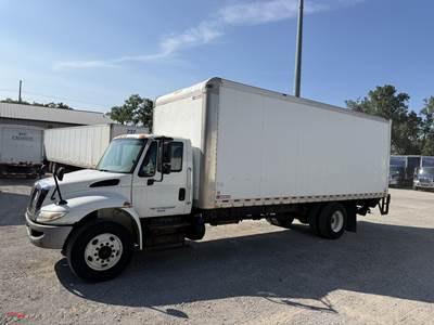 2017 International DuraStar 4300 Box Truck