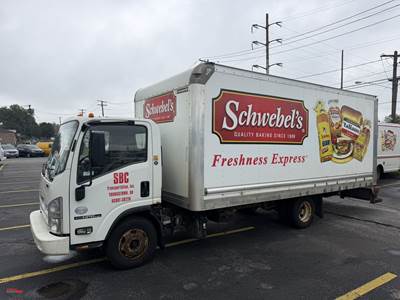 2015 Isuzu NPR Box Truck