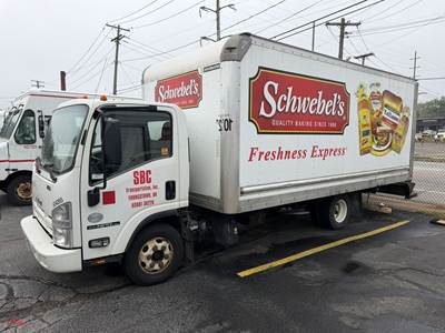 2015 Isuzu NPR Box Truck
