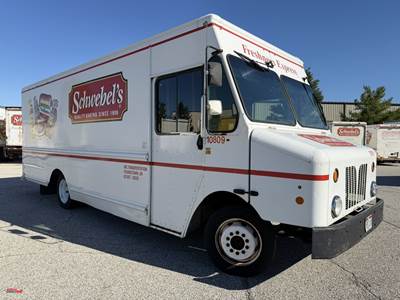2009 Workhorse Route Star W42 Box Truck