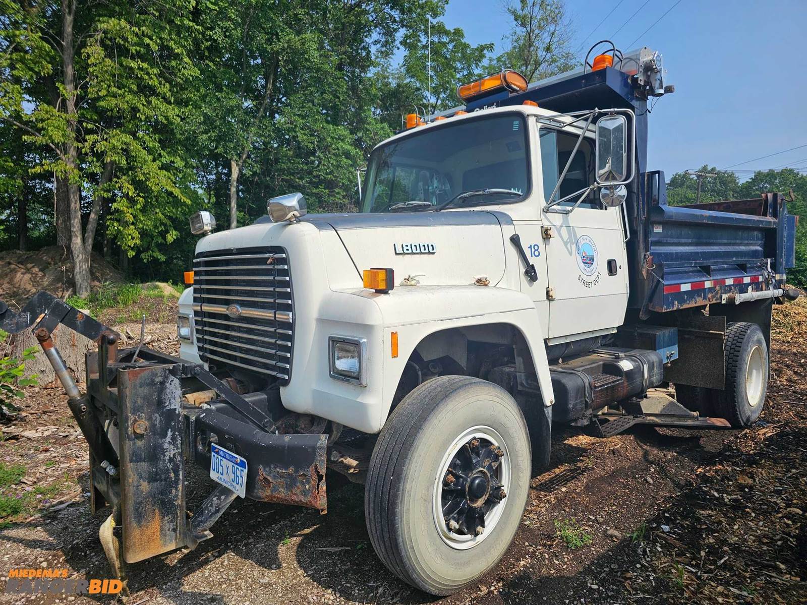 1996 Ford L8000F Dump Truck For Sale Wayland, MI 30956 (0912