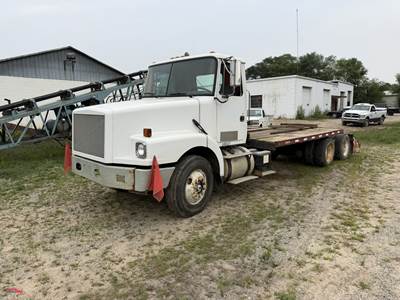 1995 White GMC WB Flatbed Truck