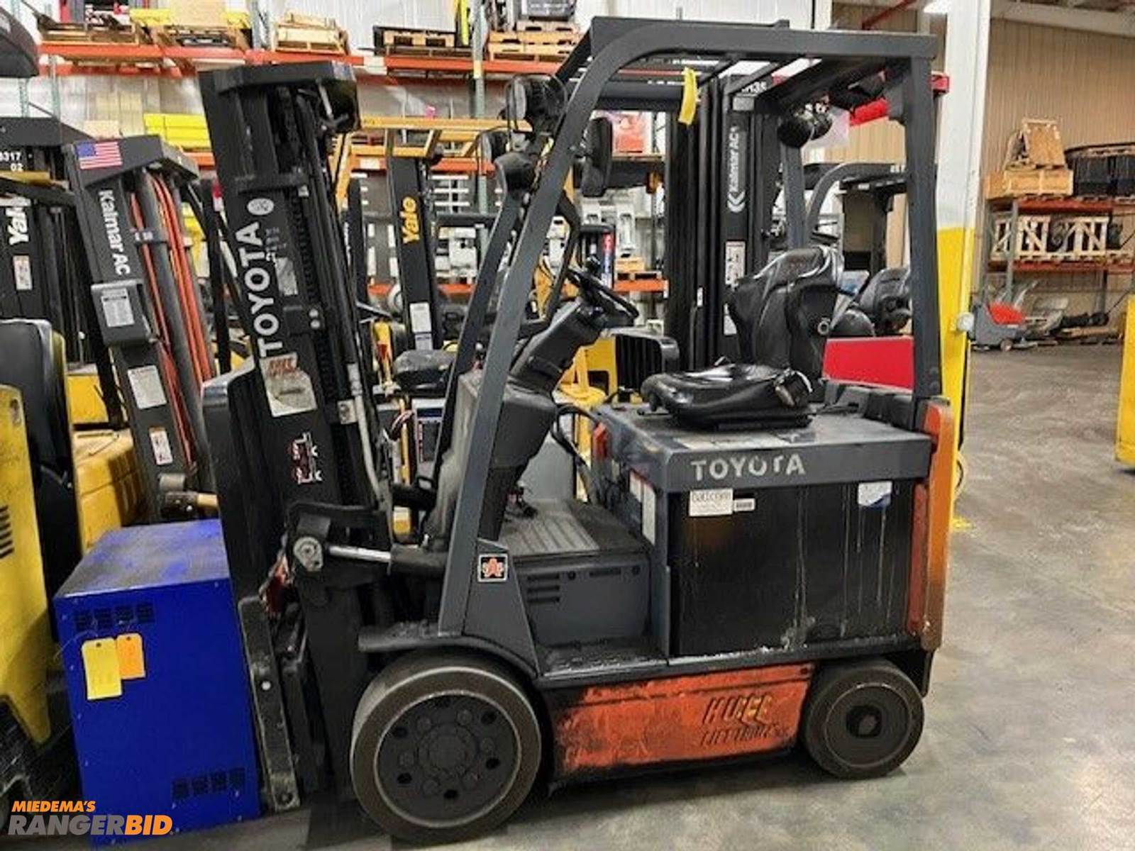 2011 Toyota 8FBCU25 Forklift For Sale Grand Rapids, MI 305413