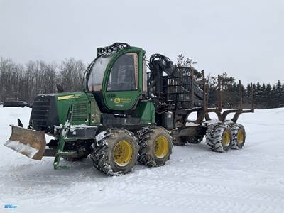 2015 John Deere 1010E Forwarder