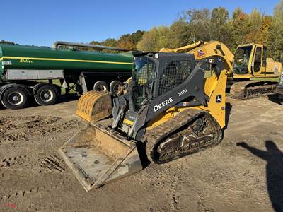 John Deere 317G Track Skid Steer