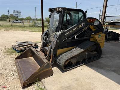 2019 New Holland C232 Track Skid Steer