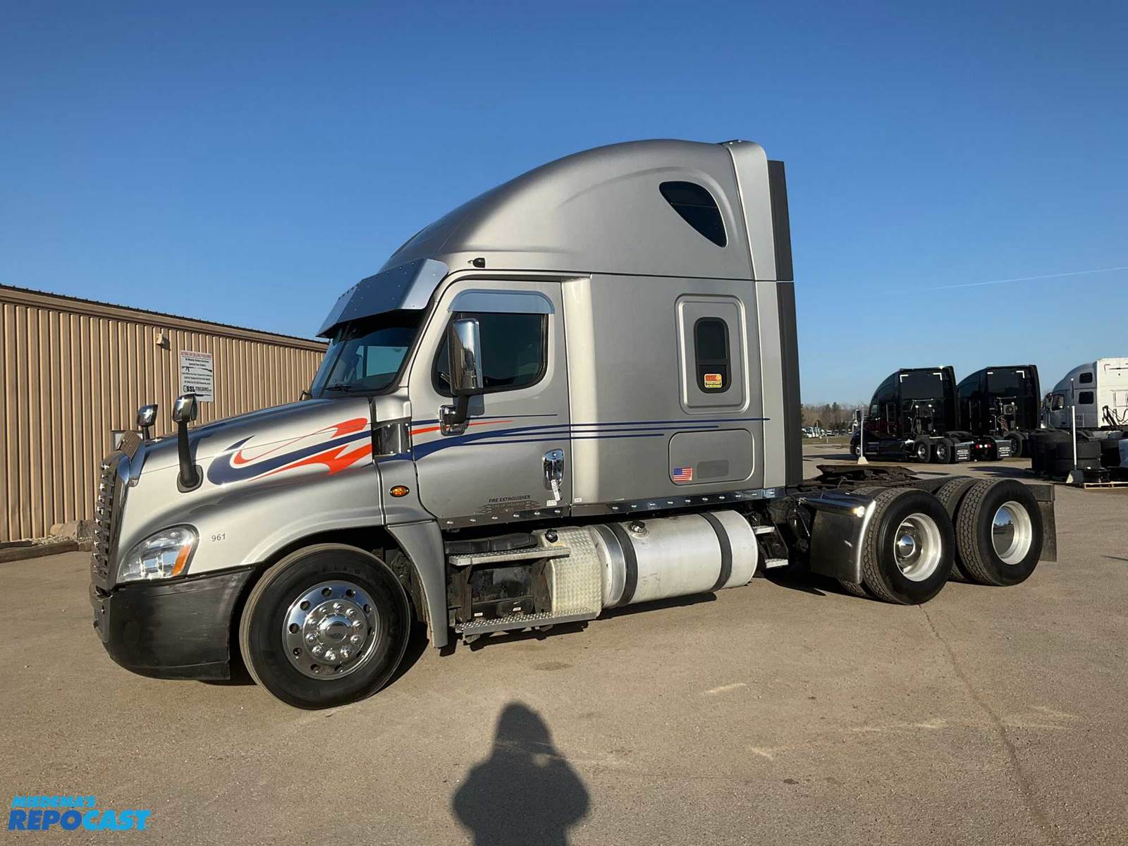 2016 Freightliner Cascadia Sleeper Semi Truck For Sale Wayland, MI