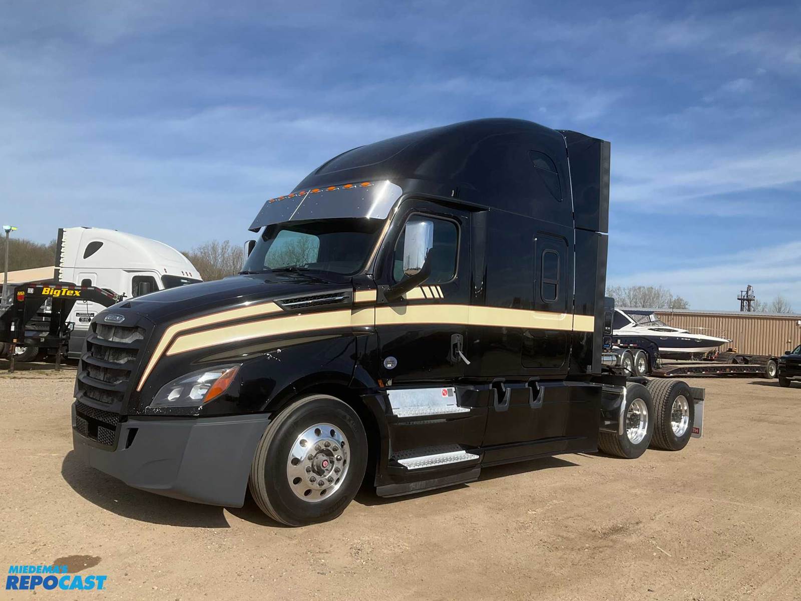 2019 Freightliner Cascadia Sleeper Semi Truck For Sale Wayland, MI
