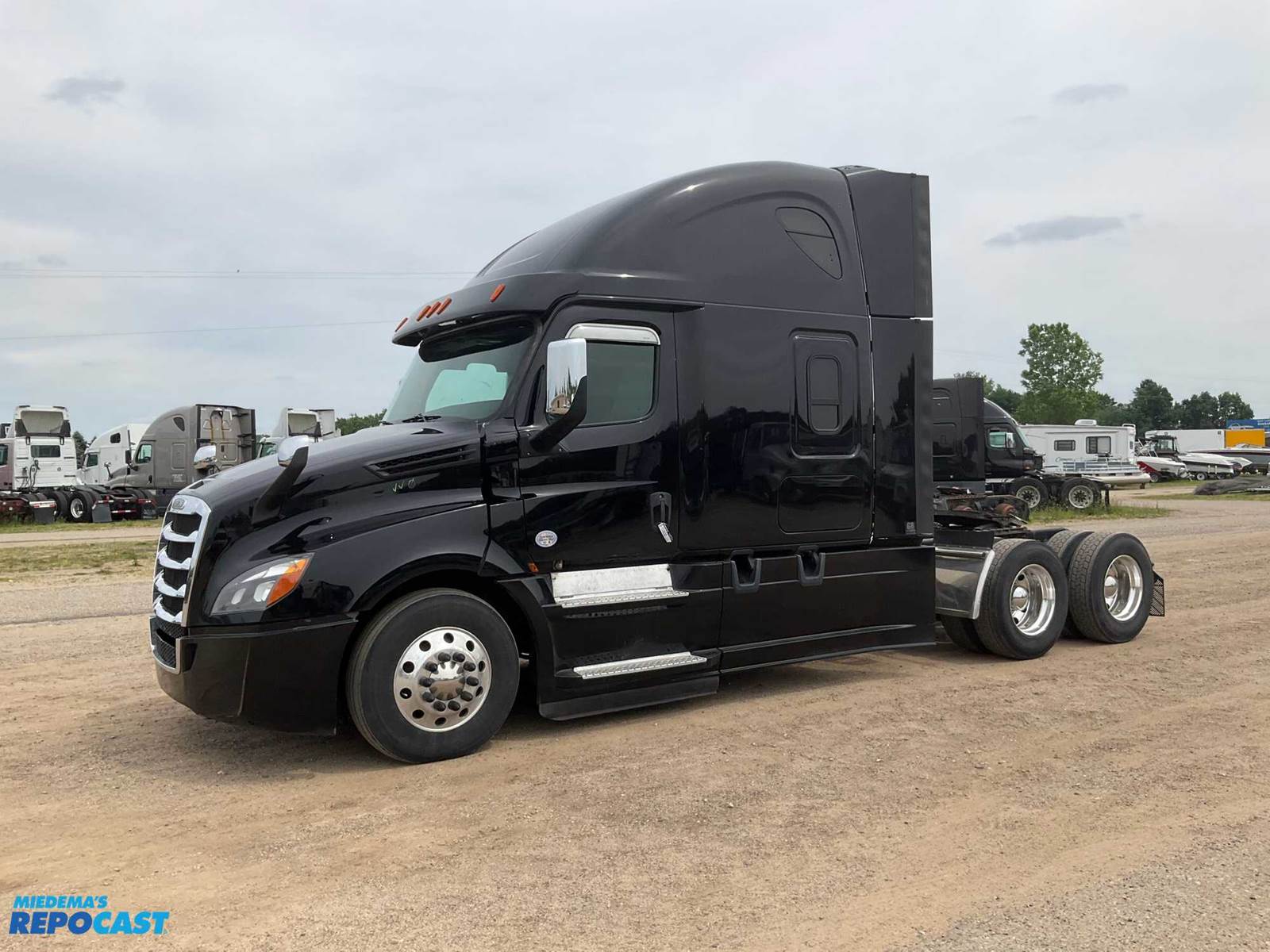 2019 Freightliner Cascadia Sleeper Semi Truck For Sale Wayland, MI