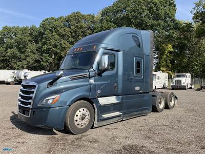 2021 Freightliner Cascadia Sleeper Semi Truck