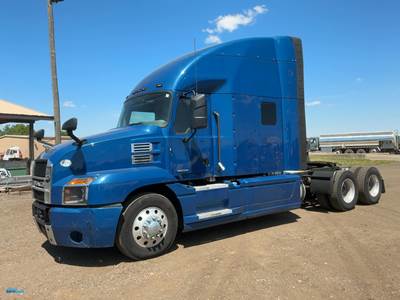 2020 Mack Anthem Sleeper Semi Truck