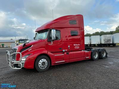 2020 Volvo VNL Sleeper Semi Truck
