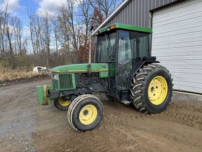 1997 John Deere 5500 Tractor