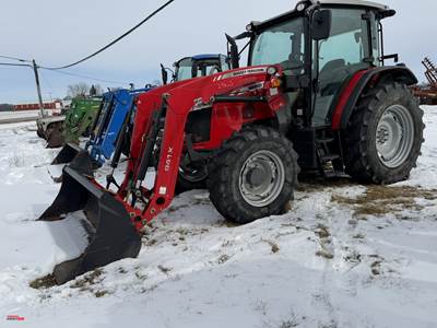 2021 Massey Ferguson 5711 Tractor