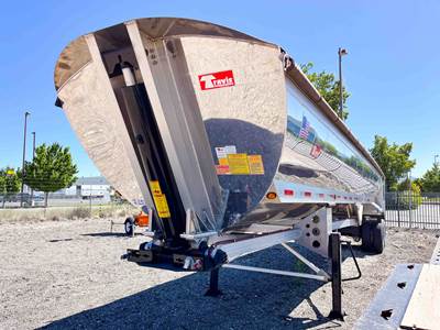 Travis Alumatech 39x102 Tandem Axle Trailer - Air Ride