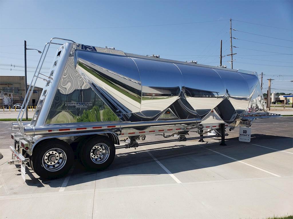 2020 MAC Trailer 1600 LOADED FOOD GRADE TRAILER FOR LEASE Dry Bulk / Pneumatic Tank Trailer For