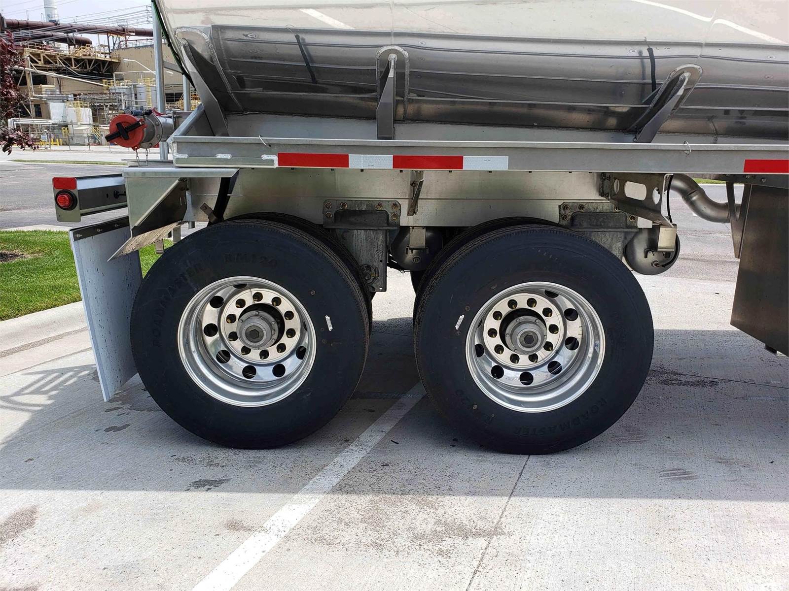 2024 Polar 9200 GALLON SINGLE COMPARTMEN JET FUEL TRAILER Fuel Tanker