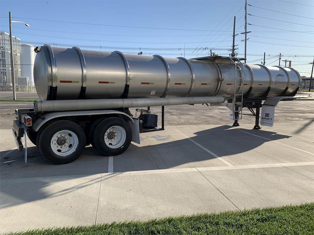 1999 Polar 5500 GALLON LIQUID FERTILIZER TRAILER WITH PUMP Non Code