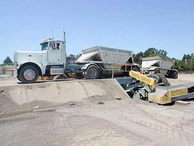 Rock Systems 104-A Drive-Over Unloader