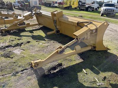 Caterpillar Angle Blade