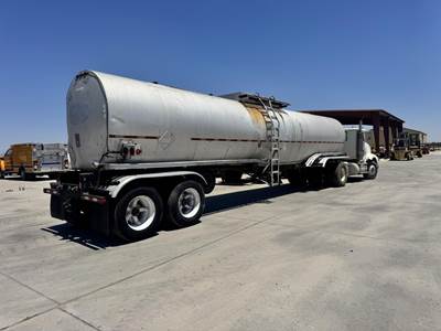 Fruehauf Tandem Axle Asphalt / Hot Oil Tank Trailer - Spring