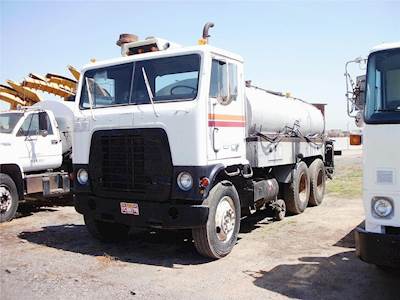 1974 Ford 8000 Hot Oil Distributing Truck
