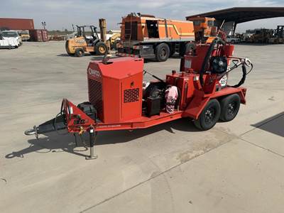 Crafco SUPER SHOT 125DC Towable Crack Sealer