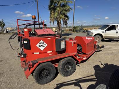 Crafco SUPER SHOT 250 Towable Crack Sealer