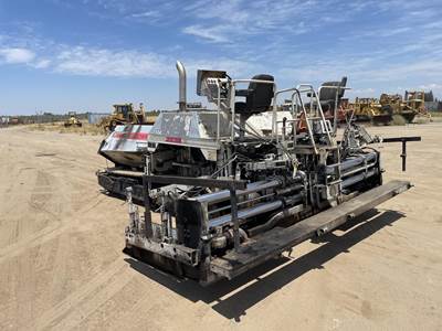 Cedarapids CR561R Asphalt Paver